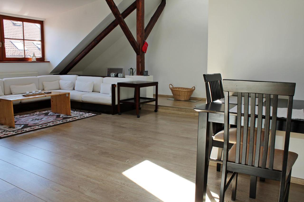 Ferienwohnung Attic With Parking, Near The Center Of Cb - 110M2 Budweis Exterior foto
